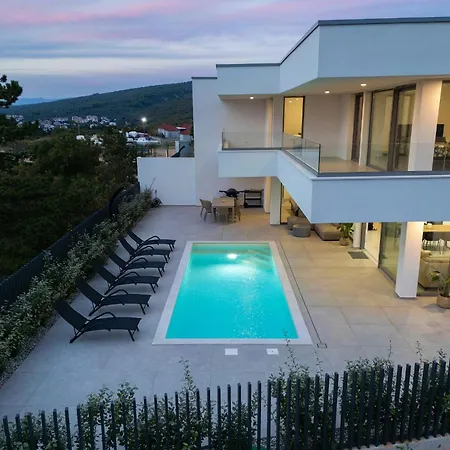Villa I *